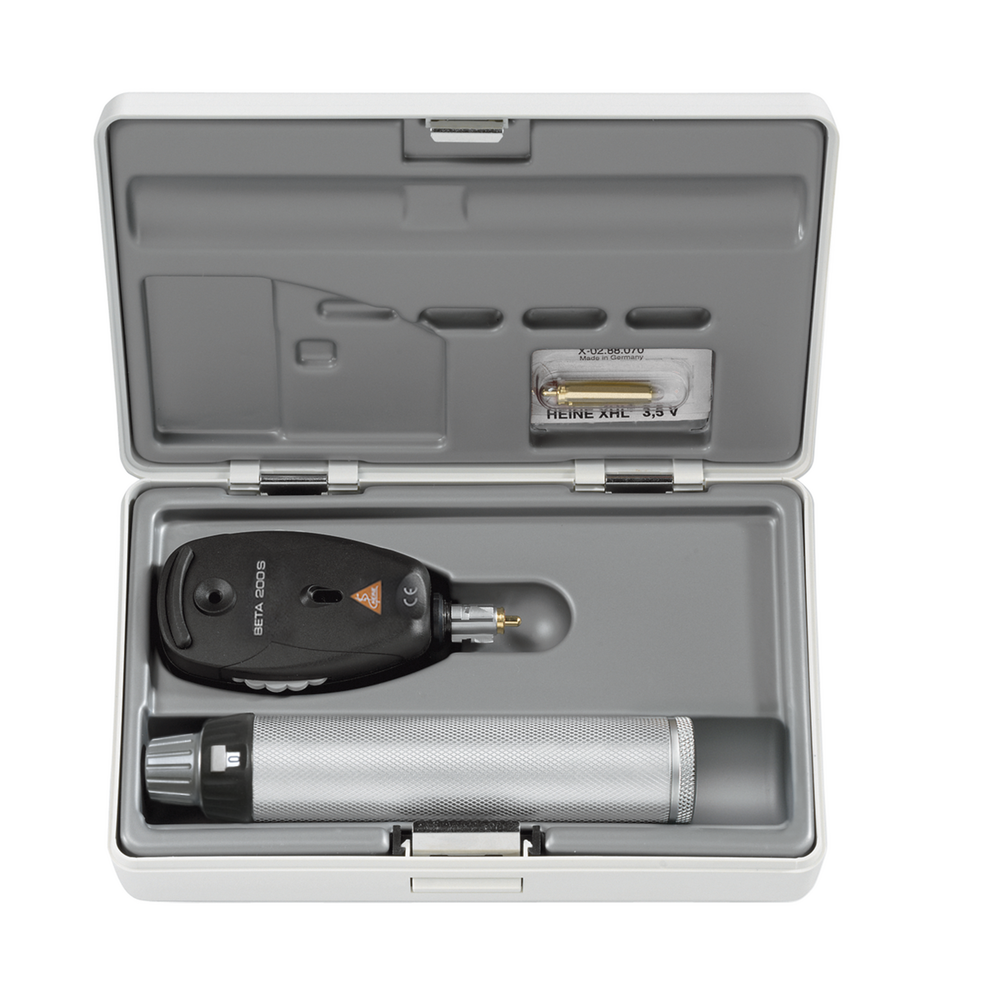 HEINE BETA 200S Ophthalmoscope (2.5 V XHL), BETA battery handle, one spare bulb, hard case